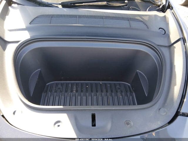 2024 TESLA MODEL Y LONG RANGE DUAL MOTOR ALL-WHEEL DRIVE 10