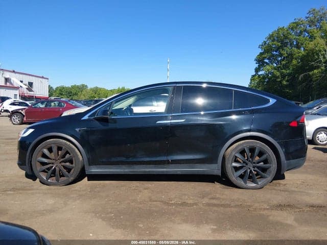 2017 TESLA MODEL X 14