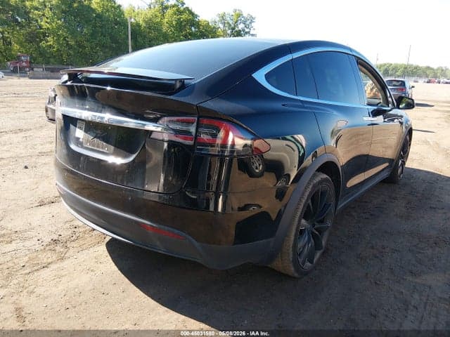 2017 TESLA MODEL X 4