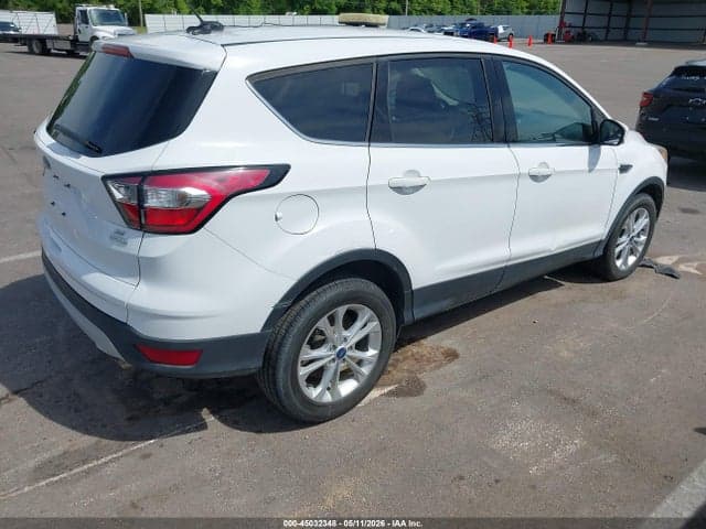 2017 FORD ESCAPE SE 4