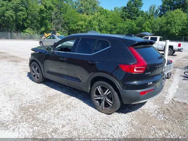 2024 VOLVO XC40 B5 CORE BRIGHT THEME/B5 CORE DARK THEME 3