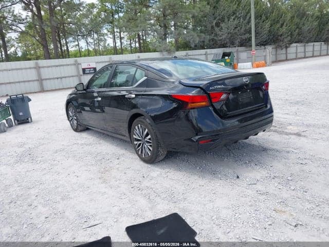 2023 NISSAN ALTIMA SV FWD 3