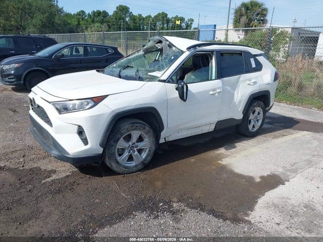 2021 TOYOTA RAV4 XLE 2