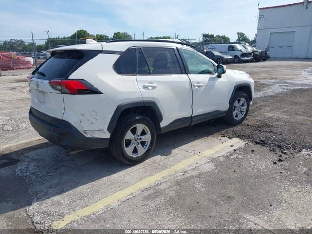 2021 TOYOTA RAV4 XLE 4