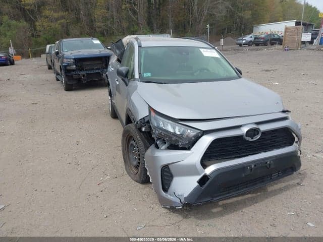 2021 TOYOTA RAV4 LE 1