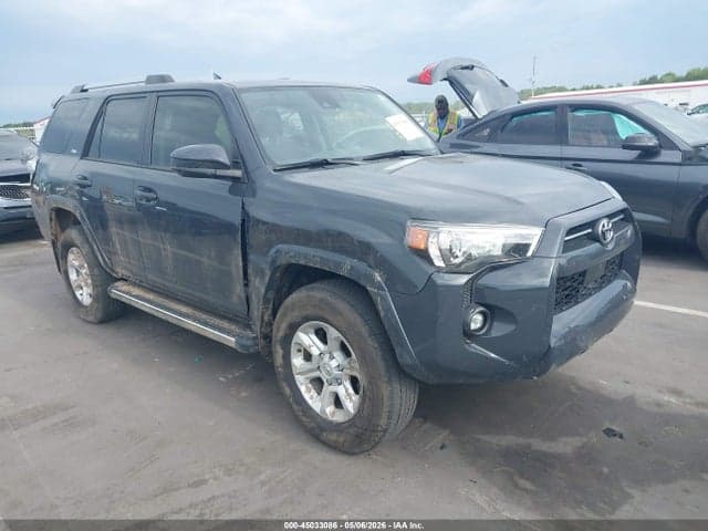 2024 TOYOTA 4RUNNER SR5 1