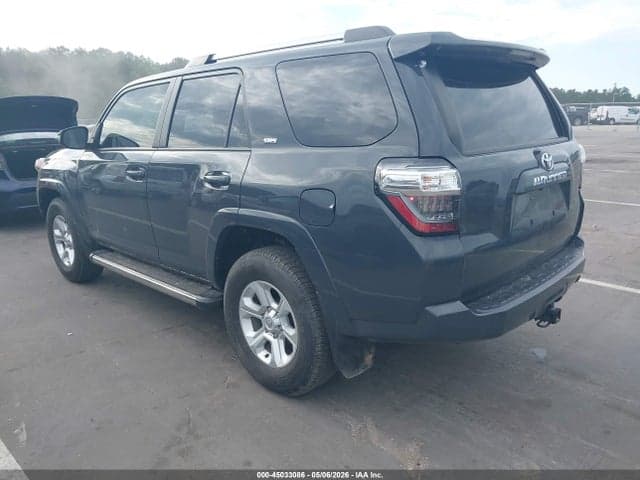 2024 TOYOTA 4RUNNER SR5 3