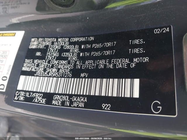 2024 TOYOTA 4RUNNER SR5 9