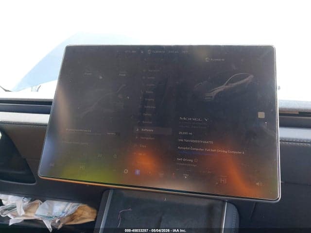 2026 TESLA MODEL Y 7