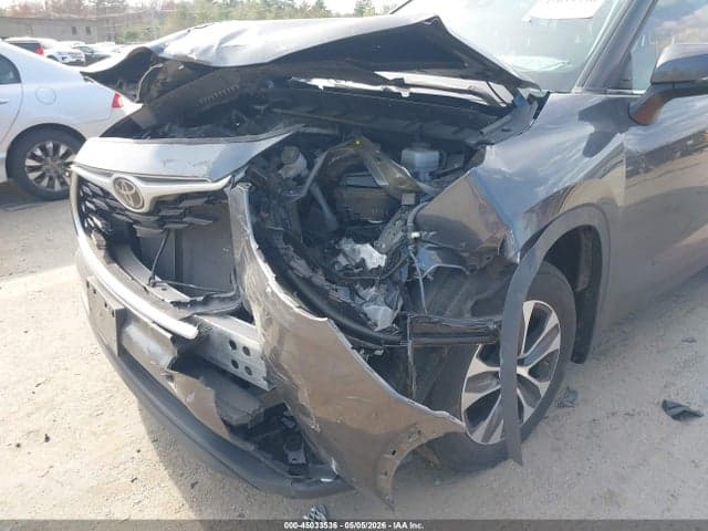 2023 TOYOTA HIGHLANDER XLE 6