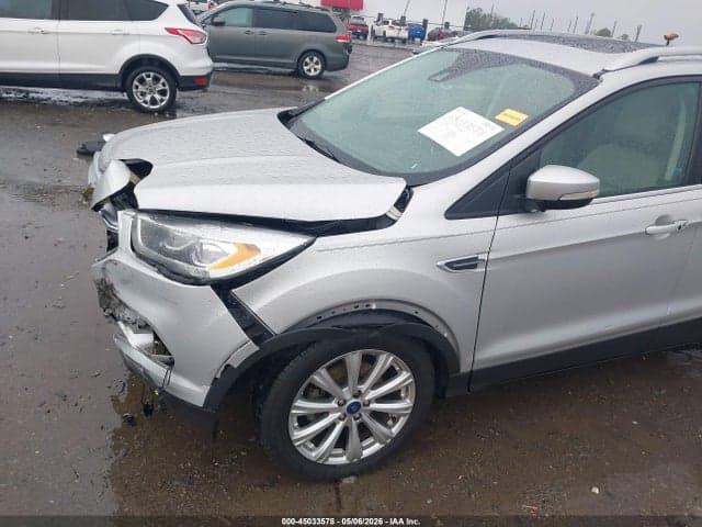 2017 FORD ESCAPE TITANIUM 19