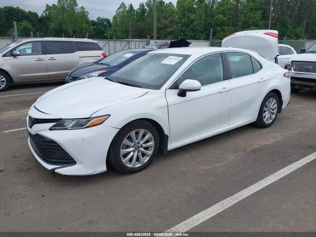 2020 TOYOTA CAMRY LE 2