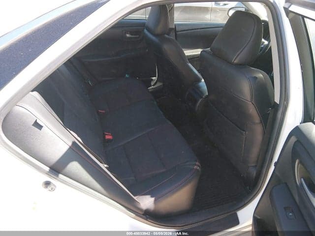 2017 TOYOTA CAMRY SE 8