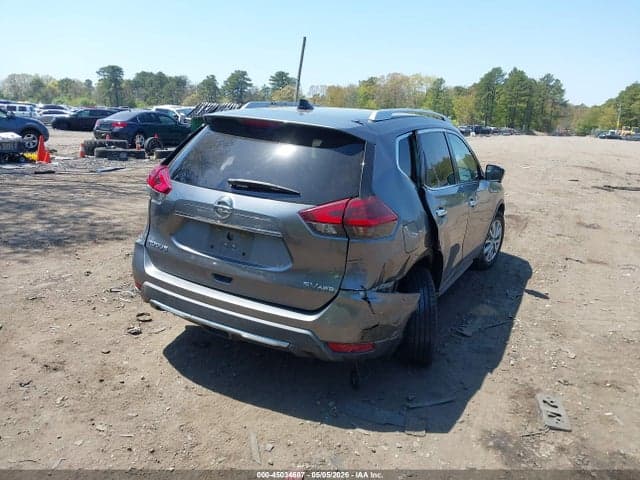 2018 NISSAN ROGUE SV 4