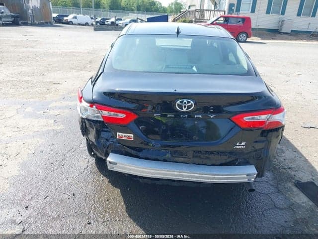 2020 TOYOTA CAMRY LE AWD 6