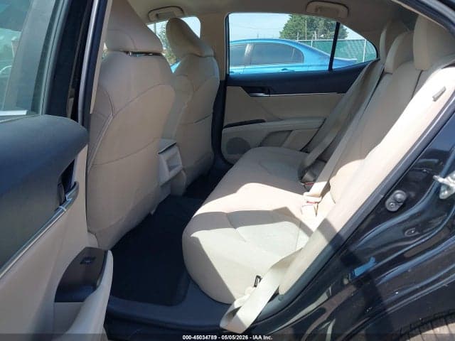 2020 TOYOTA CAMRY LE AWD 8