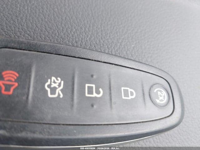 2019 FORD ESCAPE SE 11