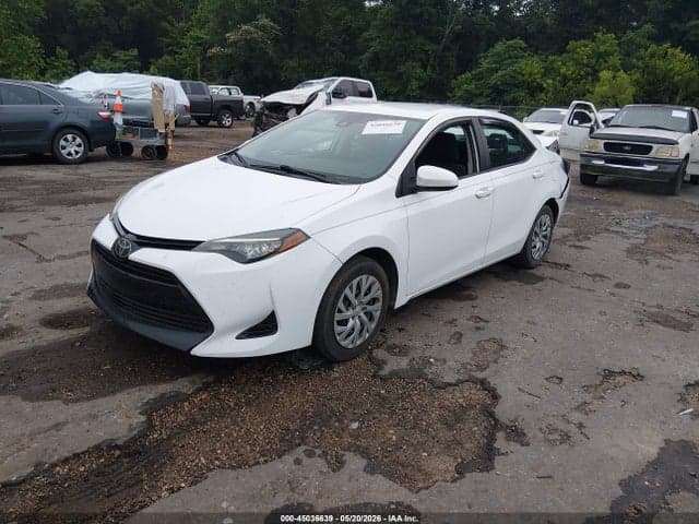 2017 TOYOTA COROLLA LE 2