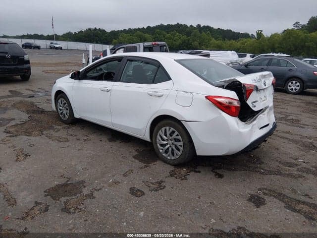 2017 TOYOTA COROLLA LE 3