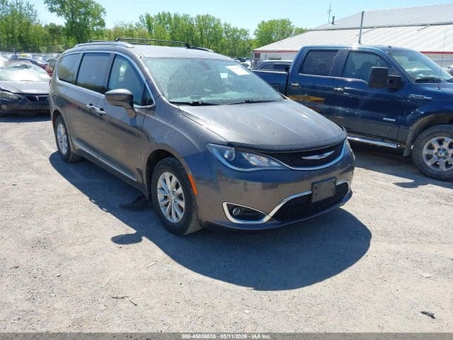 2019 CHRYSLER PACIFICA TOURING