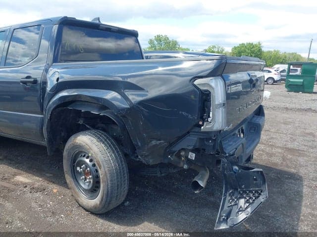 2025 TOYOTA TACOMA SR 6