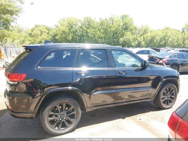 2017 JEEP GRAND CHEROKEE ALTITUDE 4X4 13