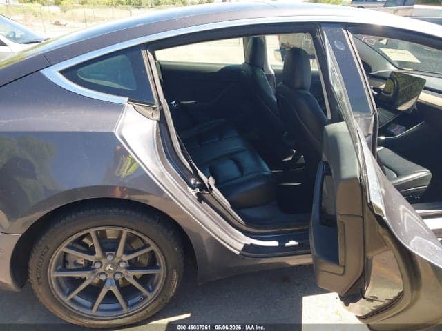 2019 TESLA MODEL 3 LONG RANGE/PERFORMANCE 8