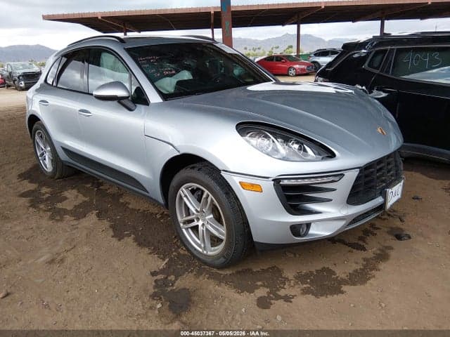 2018 PORSCHE MACAN 1