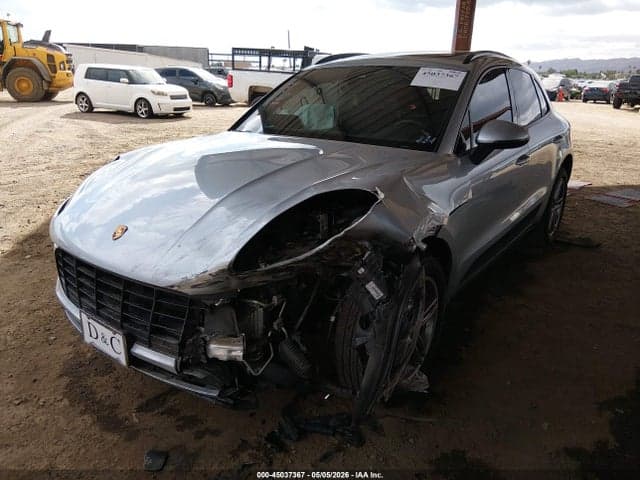 2018 PORSCHE MACAN 6