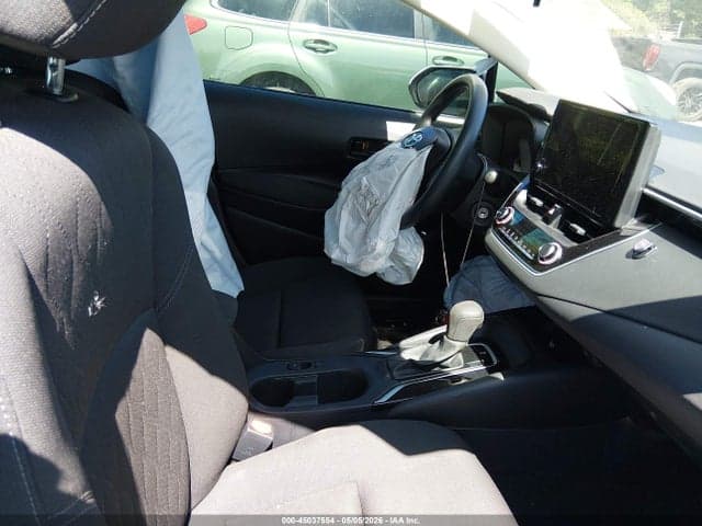 2025 TOYOTA COROLLA LE 5