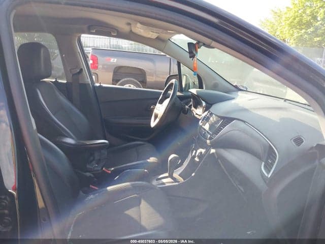 2019 CHEVROLET TRAX LT 5