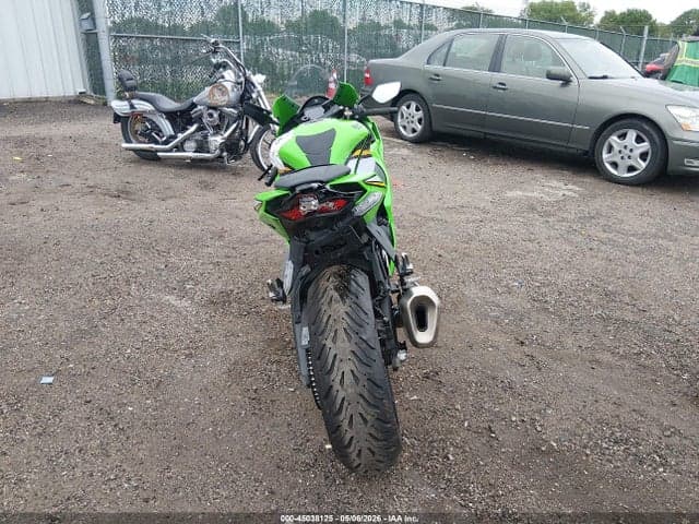 2025 KAWASAKI ZX1002 M 6