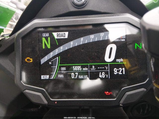 2025 KAWASAKI ZX1002 M 7