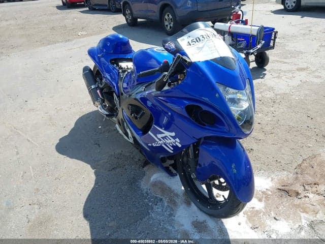 2017 SUZUKI GSX1300 RA 2