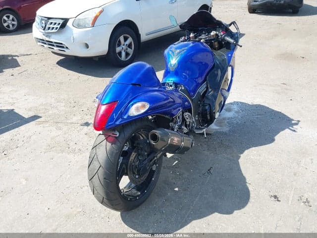 2017 SUZUKI GSX1300 RA 5