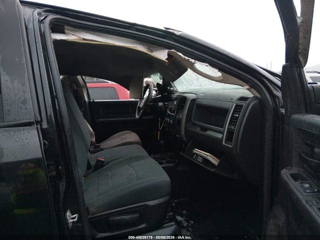 2017 RAM 2500 TRADESMAN 4X4 6'4 BOX 5