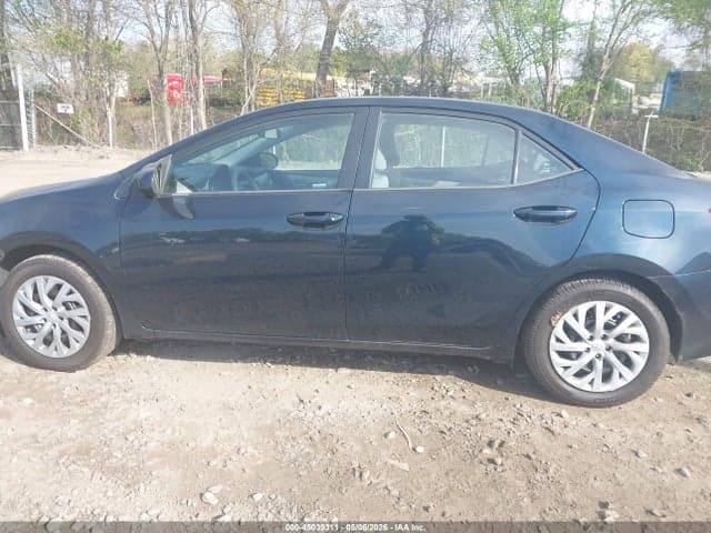 2018 TOYOTA COROLLA LE 15