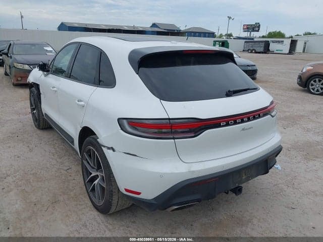 2024 PORSCHE MACAN T 3
