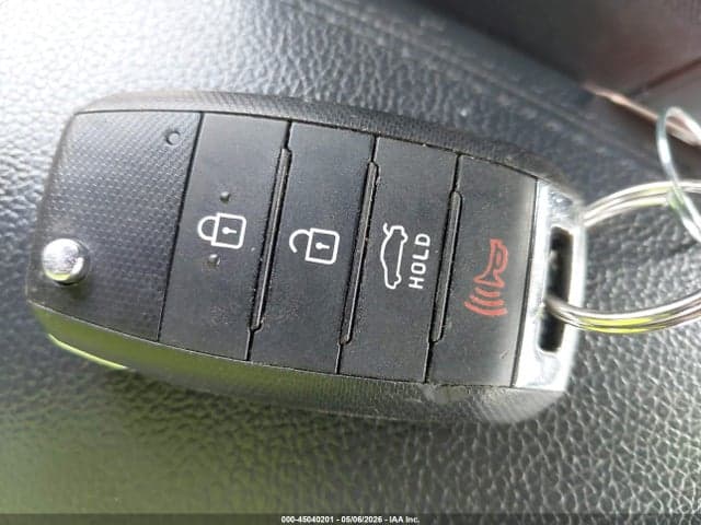 2017 KIA FORTE LX 11
