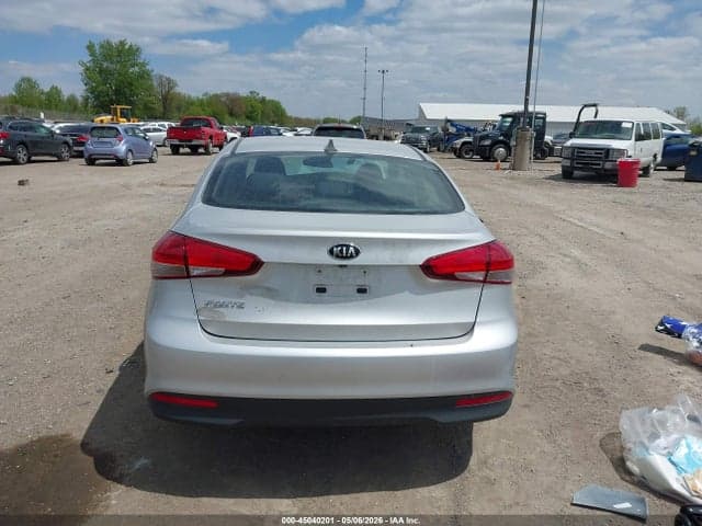 2017 KIA FORTE LX 17