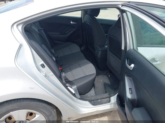 2017 KIA FORTE LX 8
