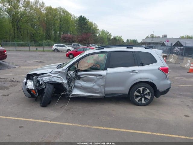 2017 SUBARU FORESTER 2.5I LIMITED 14