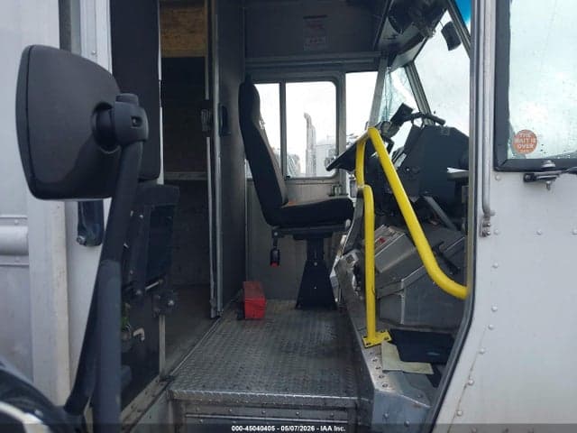 2021 FORD F-59 COMMERCIAL STRIPPED 7