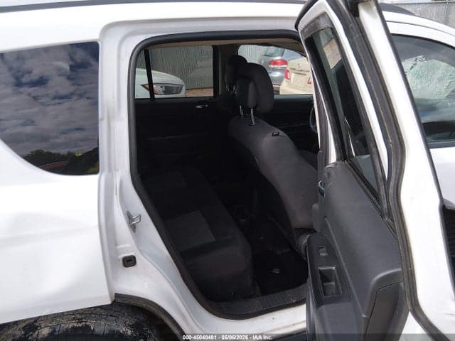 2017 JEEP COMPASS SPORT 4X4 8