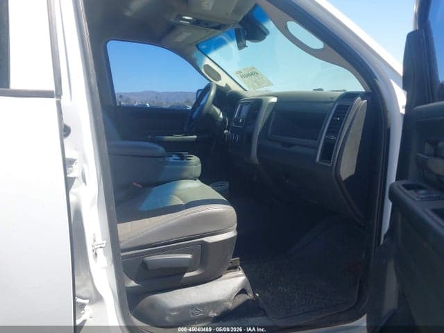2016 RAM 1500 EXPRESS 5