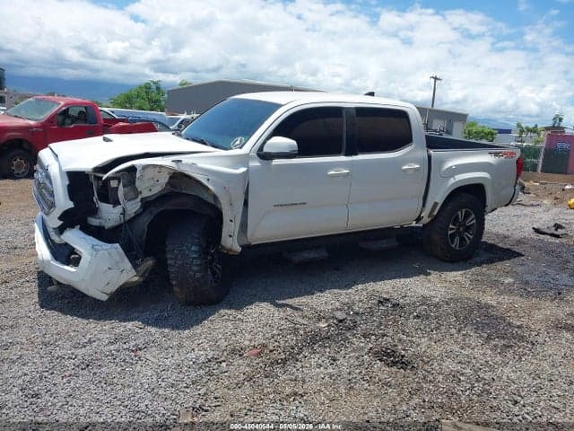 2017 TOYOTA TACOMA TRD SPORT 14