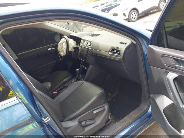 2018 VOLKSWAGEN TIGUAN 2.0T SE/2.0T SEL 6
