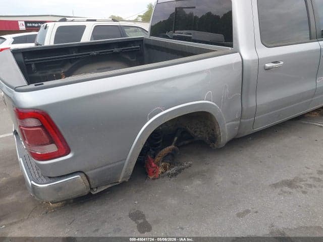 2019 RAM 1500 LARAMIE 4X4 5'7 BOX 6
