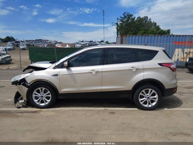 2017 FORD ESCAPE SE 15