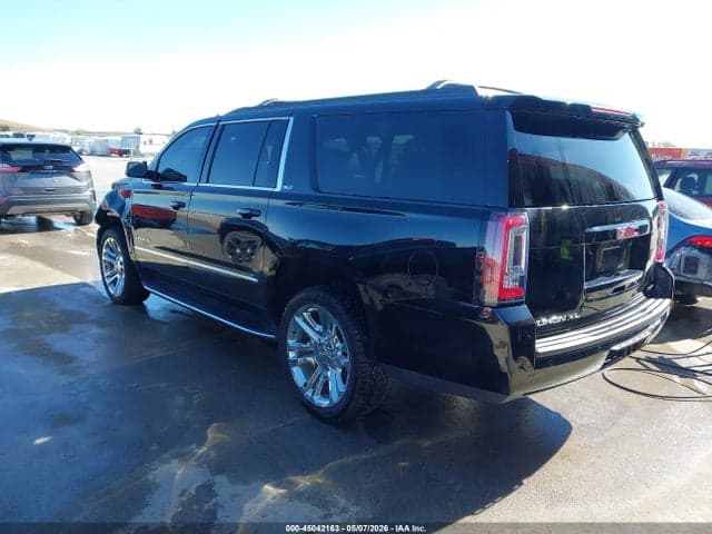 2020 GMC YUKON XL 4WD SLT 3